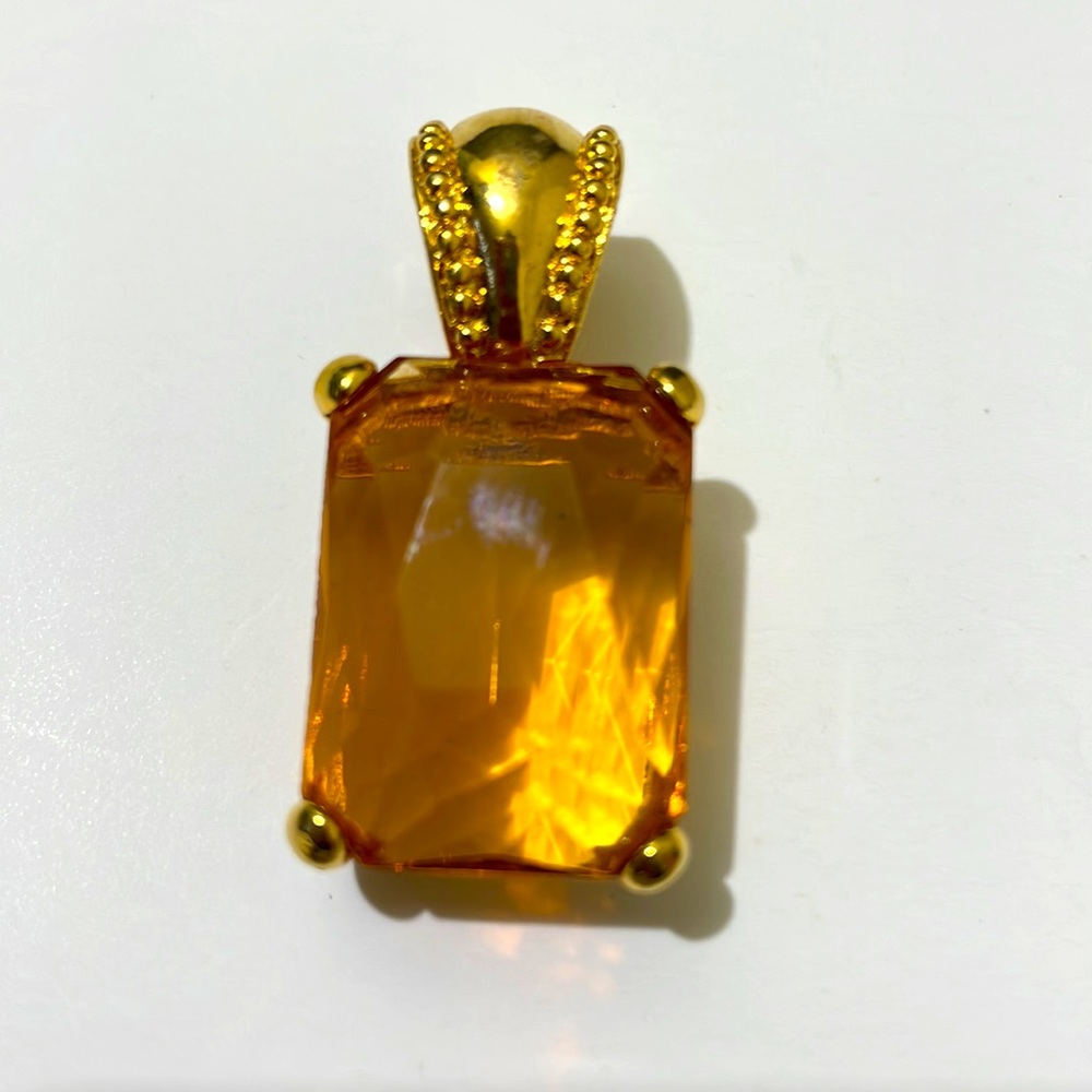 Women’s Vintage Jewelry Orange Stone Pendant Gold Jewelry